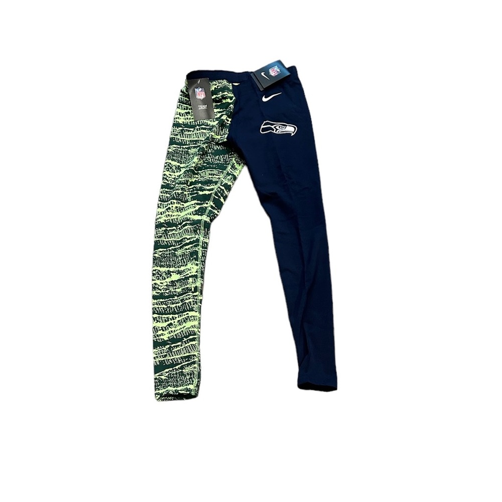Seattle Seahawks Nike Women’s Leggings‎ Small